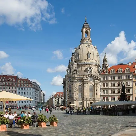 Grosses Apartment Im Zentrum Von Dresden, 2 Schlafzimmer, 2 Baeder, Balkon Exterior photo