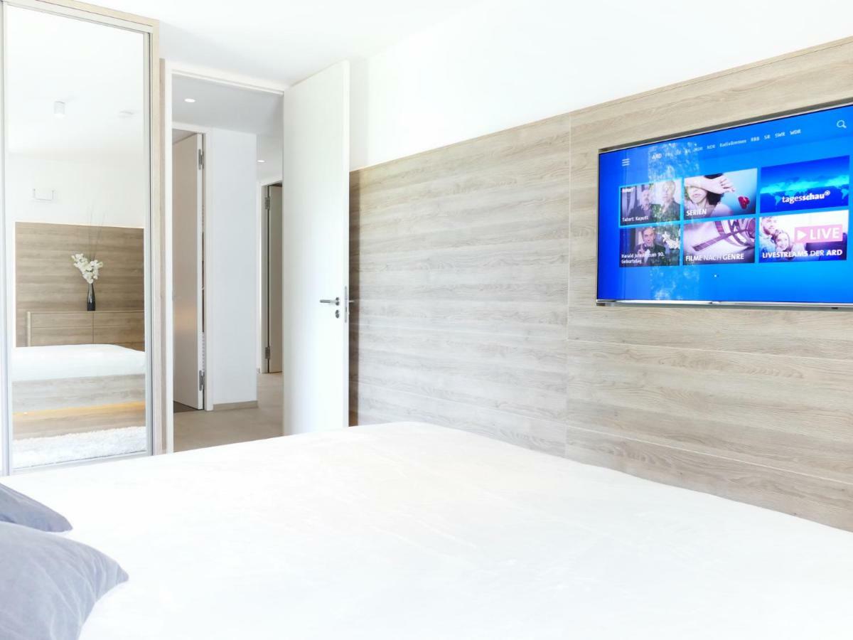 Apartment Großes Im Zentrum Von Dresden, 2 Schlafzimmer, 2 Bäder, Balkon Dresden